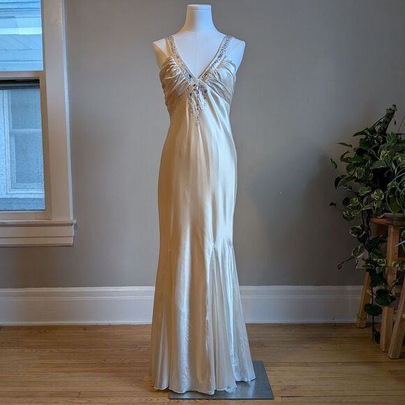 NWT Roberta White Gown Slinky Prom Dress Maxi Formal Bejeweled Size 5/6 - Picture 3 of 16